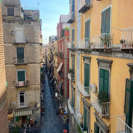 Oda ve Kahvaltı Alvarez De Toledo Napoli